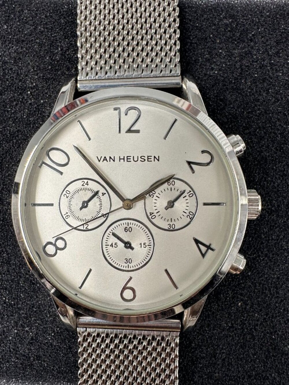 Van Heusen Watch Men Silver Tone Mesh Band 46MM Round New Battery 10"